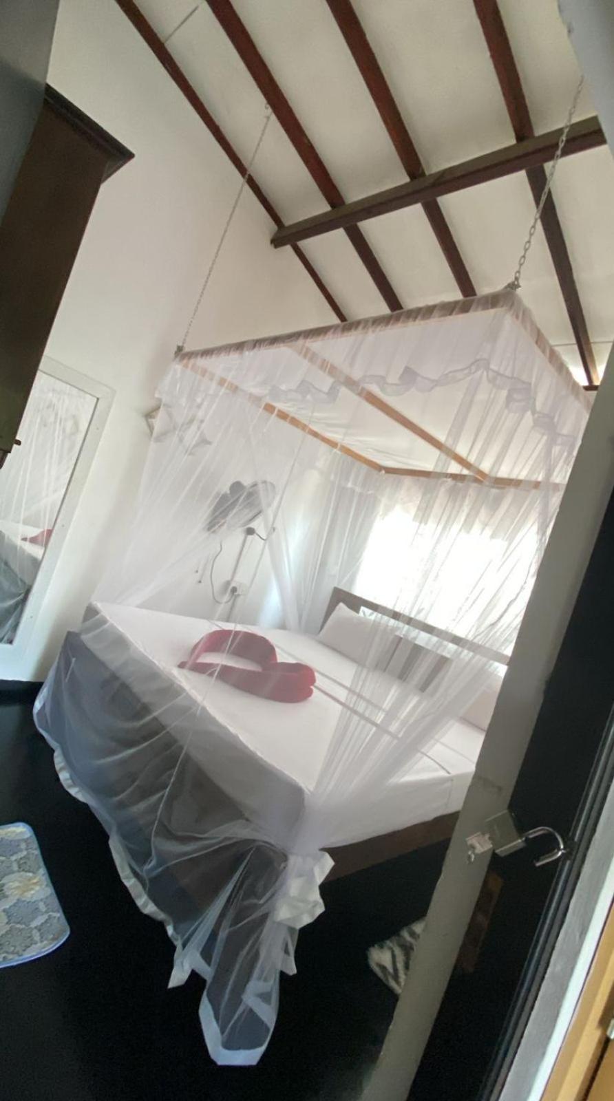 Hiricurry Hostel & Restaurant Dikwella Chambre photo