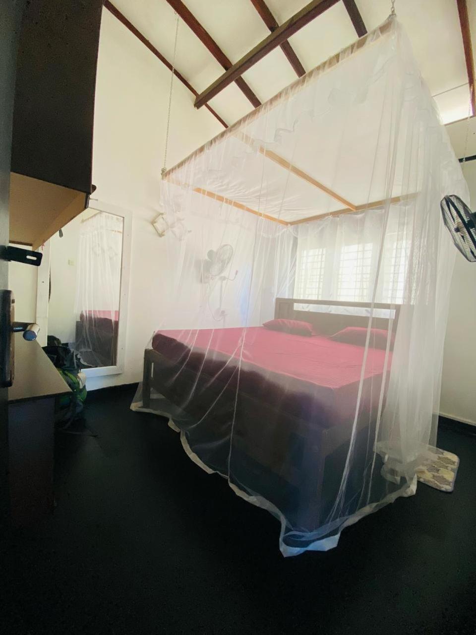 Hiricurry Hostel & Restaurant Dikwella Chambre photo
